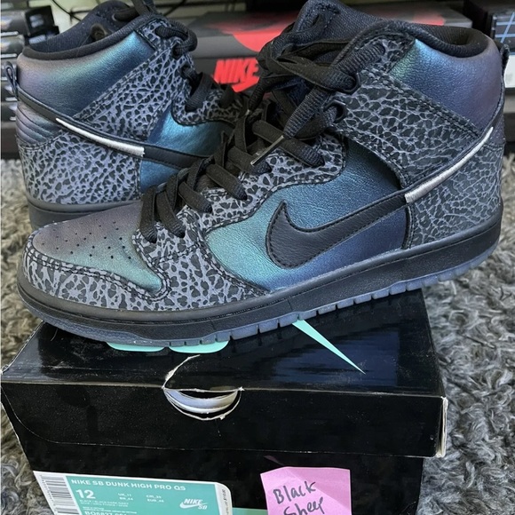 Nike SB Dunk High Black Hornet 2019 Size 10.5 - Picture 1 of 3